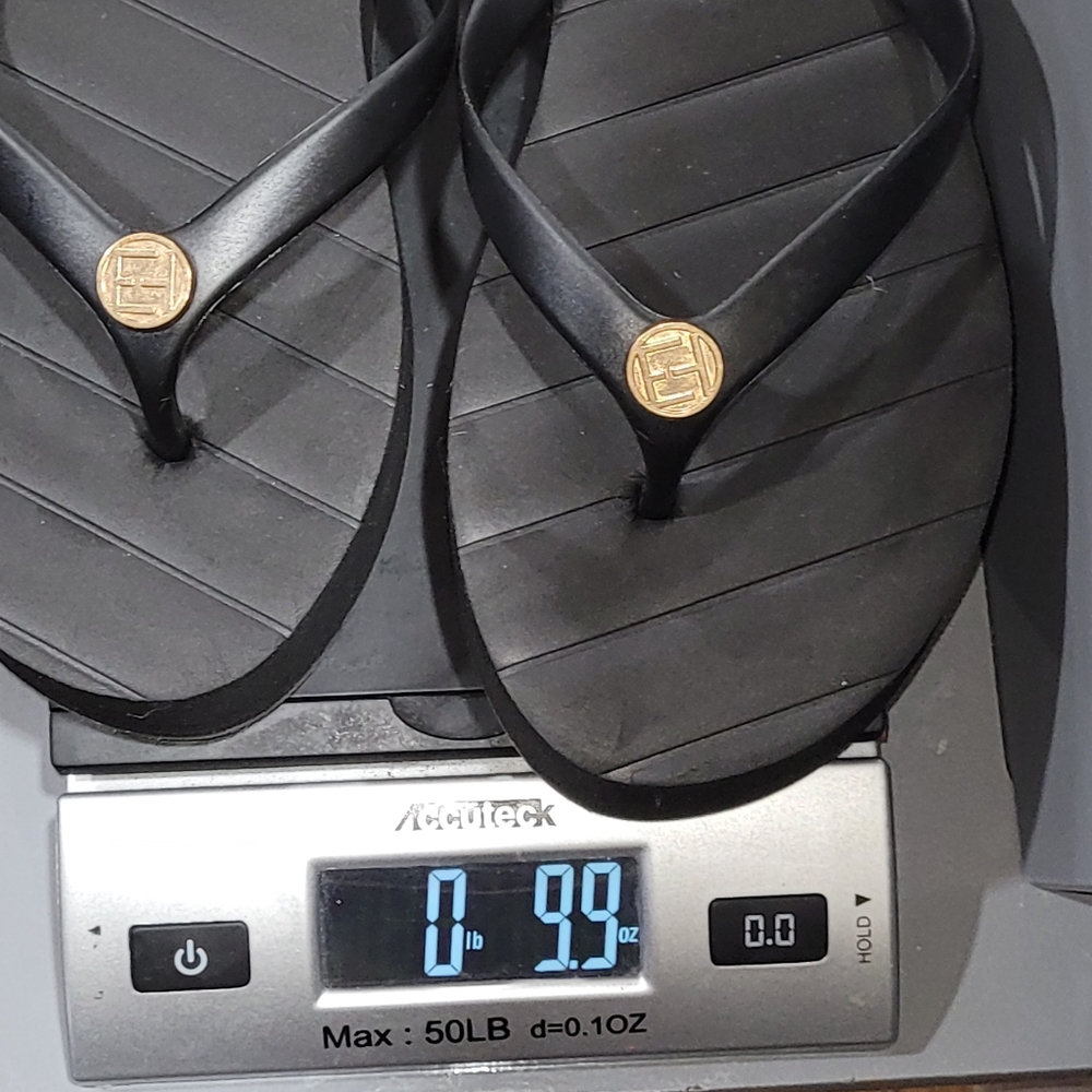 Womens Size 9 Black Flip Flop Sandals with Gold Accent - Picture 5 of 6